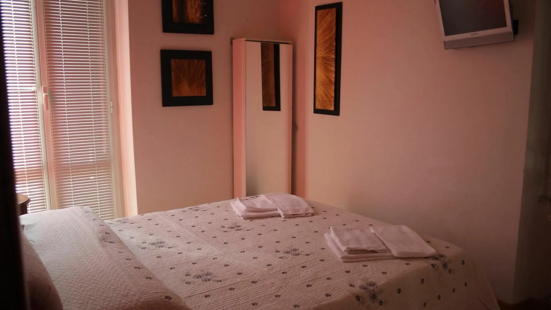 Apartment With 2 Bedrooms In La Spezia, With Terrace And Wifi - 12 Km